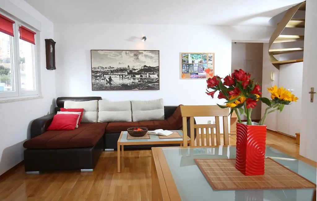 Split On The Beach, 2 Floors & Wide Terrace Croazia