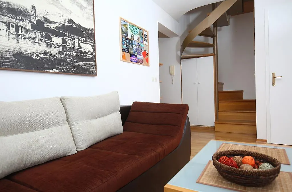 Split On The Beach, 2 Floors & Wide Terrace 0*,